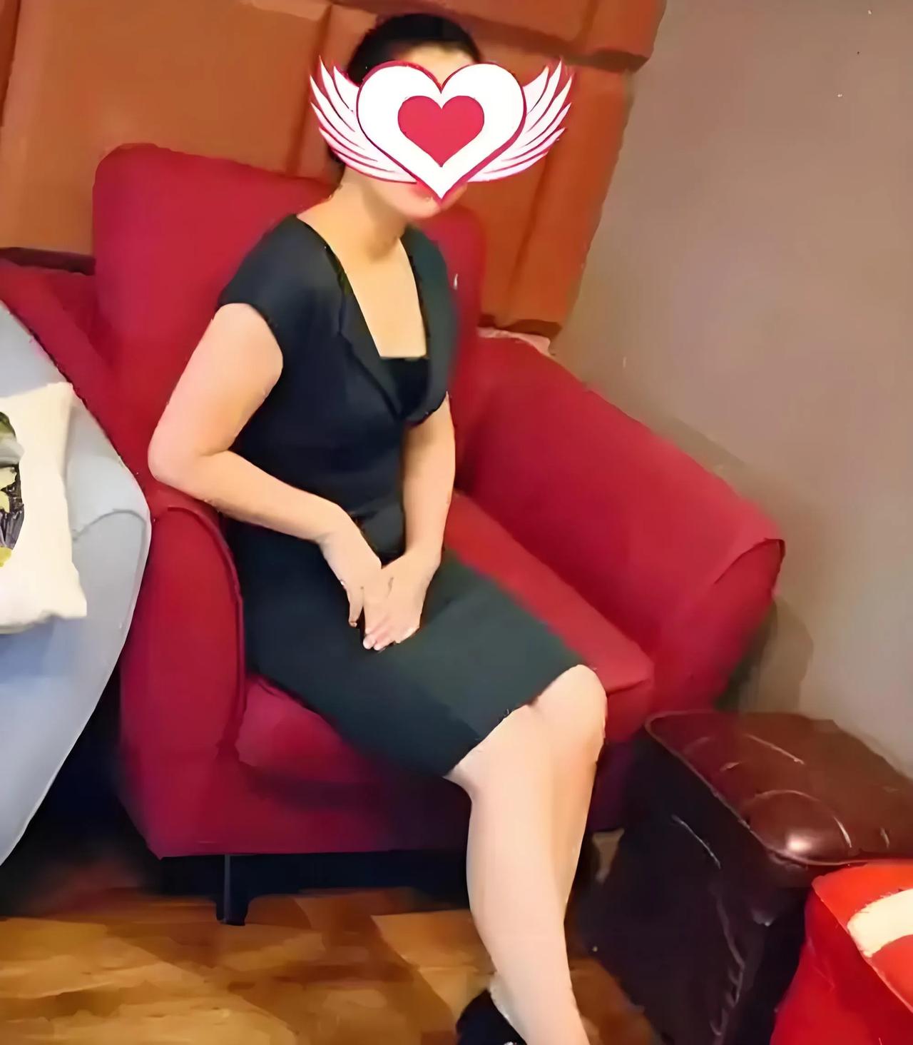 精神与肉体的空虚，人性的贪婪，终致大祸。这是曾经震惊上海滩乃至全国的包养大案。