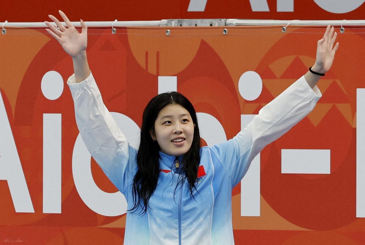 女子蝶泳50米预赛，中国队冲金双子星上双保险北京时间9月25日，亚运会游泳第6
