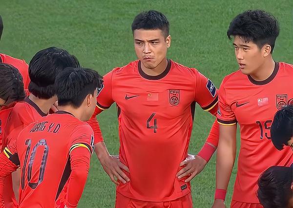 为什么上海申花、天津津门虎处罚最重？媒体人李璇给出了答案，两队属于惯犯。20