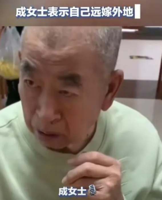 “看哭了！”山东东营，女子远嫁到外地，将父亲送去了养老院，时隔7个半月没有去看望