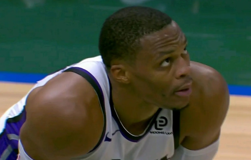 国王135:133疯狂逆转雄鹿：4个万万没想到……万万没想到：没有字母哥的雄