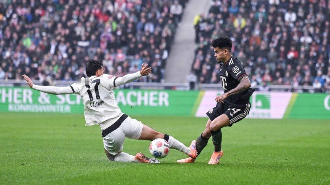 延斯·卡斯特罗普：“红牌是正确的。看图片，那个场面看起来真的很愚蠢。幸好我没踢得