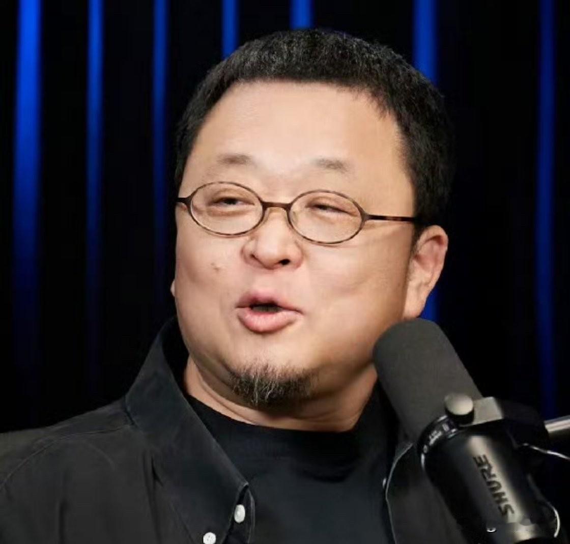 罗永浩跟西贝的事件说明现在头部网红的影响力足以摧毁一家知名企业。网红影响力和煽动