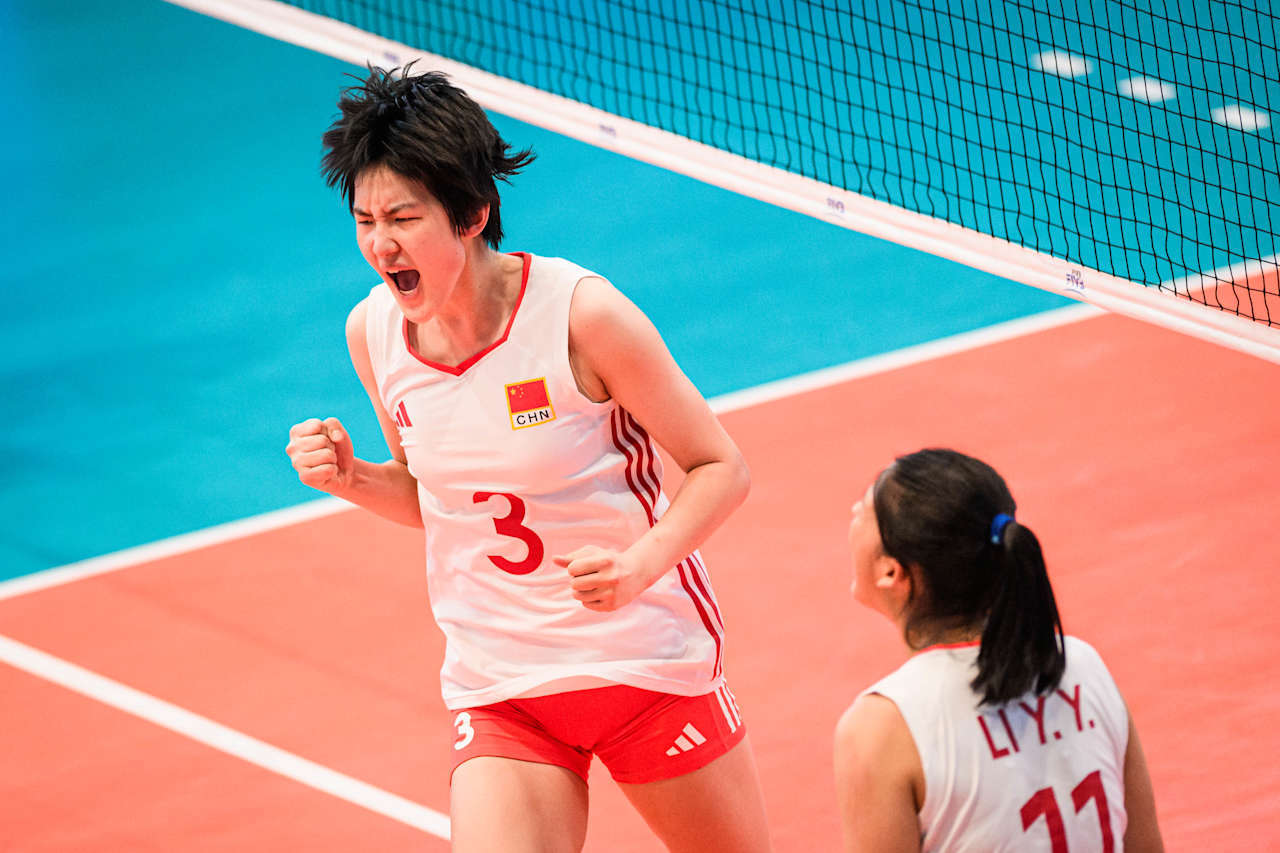 U19女排世锦赛，小组赛中国U19女排三连胜。大家可以关注09年的副攻陈晓辉，