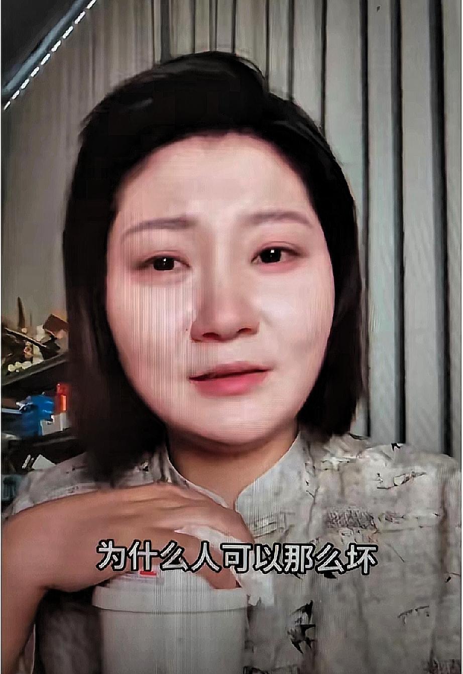 隔着屏幕都能感受到的狠戾，真的让人后背发凉。泰国监狱里，俞某冬视频出庭，法官问是