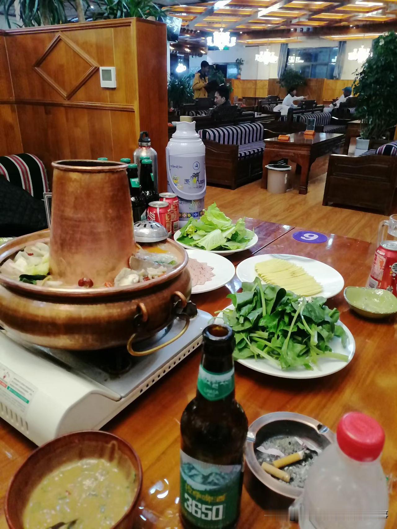 吃什么最健康：1.睡眠要好，晚餐多吃小米粥。2.牙齿要好，多吃芹菜。3.