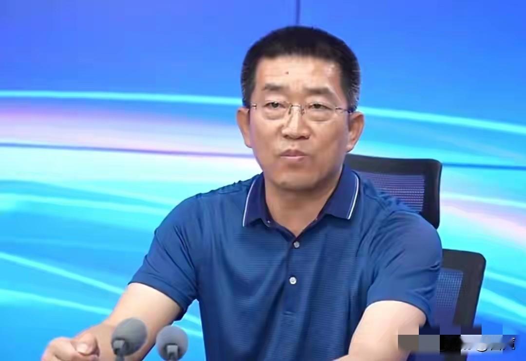 56岁烟台牟平一中何永安老师去世长期劳累过度，事发当天头疼硬抗到晚上才去就医