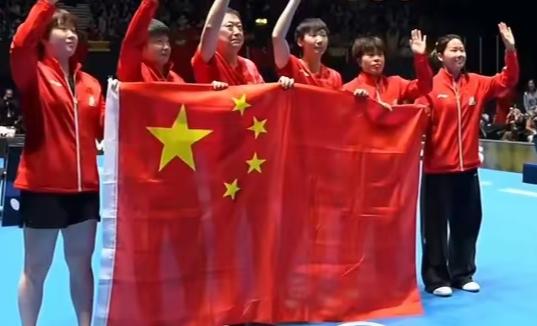 女乒的姑娘们哭了孙颖莎哭了，王曼昱哭了，女乒的姑娘们哭了，教练哭了，