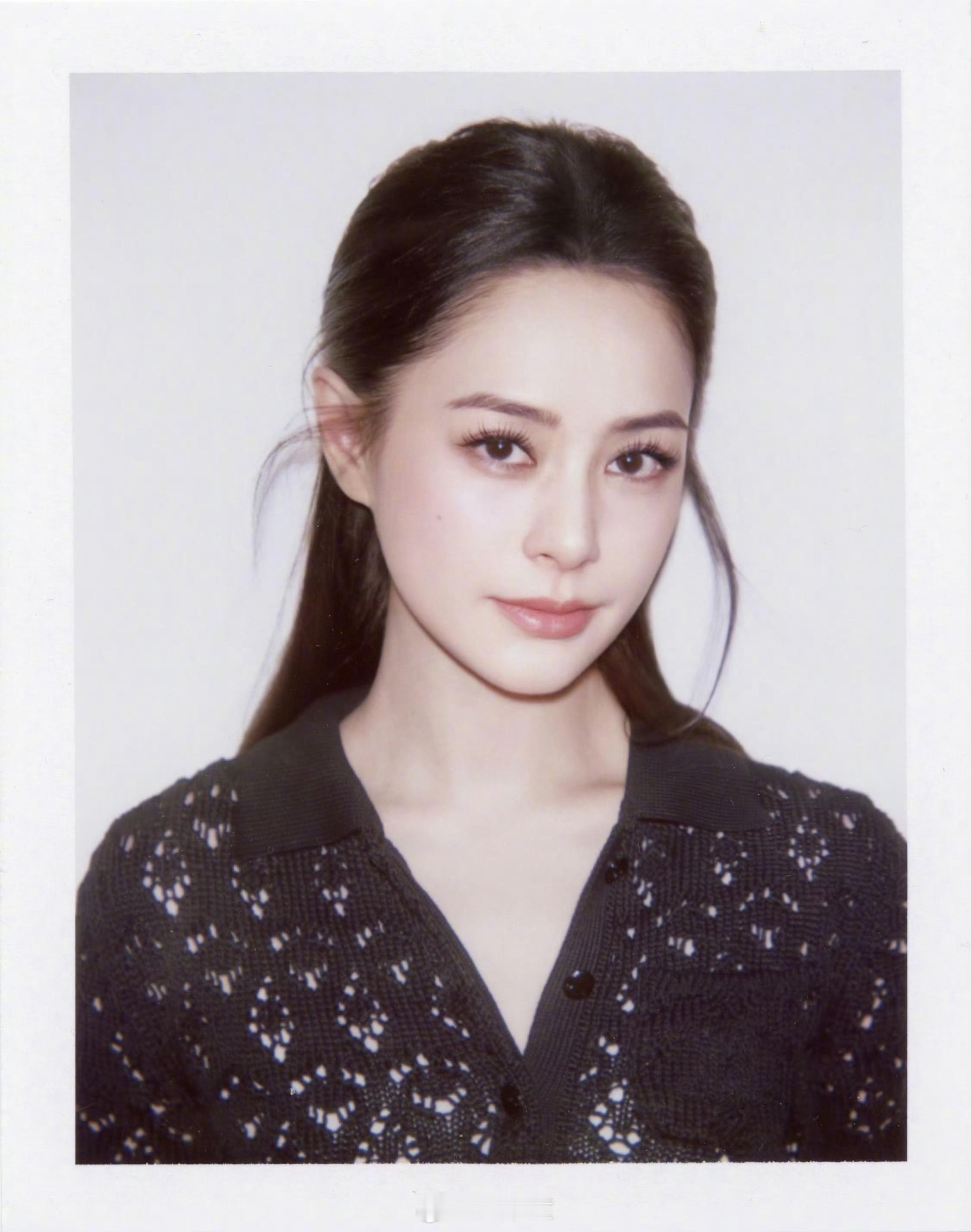 钟欣潼45岁状态钟欣潼的撕拉片真·女娲毕设级建模脸