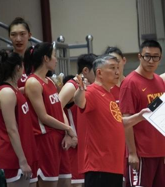 央视将直播中国女篮和西甲尤文图特女篮的热身赛。中国女篮将在9月17日19点30分