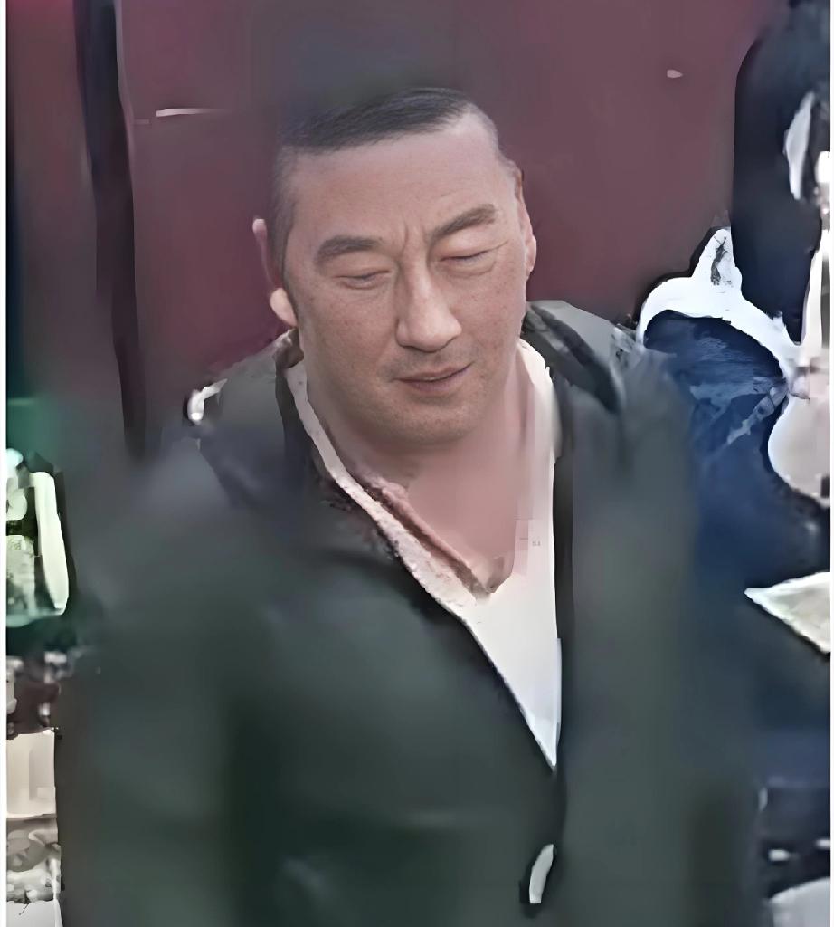 “唐山打人案”恶犯陈继志现状曝光：从嚣张“大哥大”到踩缝纫机的囚徒，出狱时或已白发苍苍！