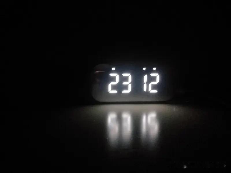 22点和23点睡觉差距有多大22点和23点睡觉，虽然只差1小时，但对健康影响差