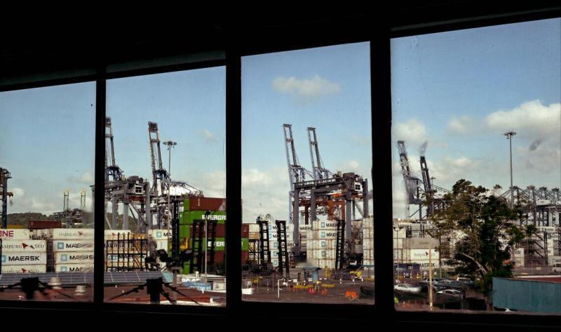 美国“声援”巴拿马。法新社报道，4月28日，美国牵头中南美洲多国发布联合声明，指