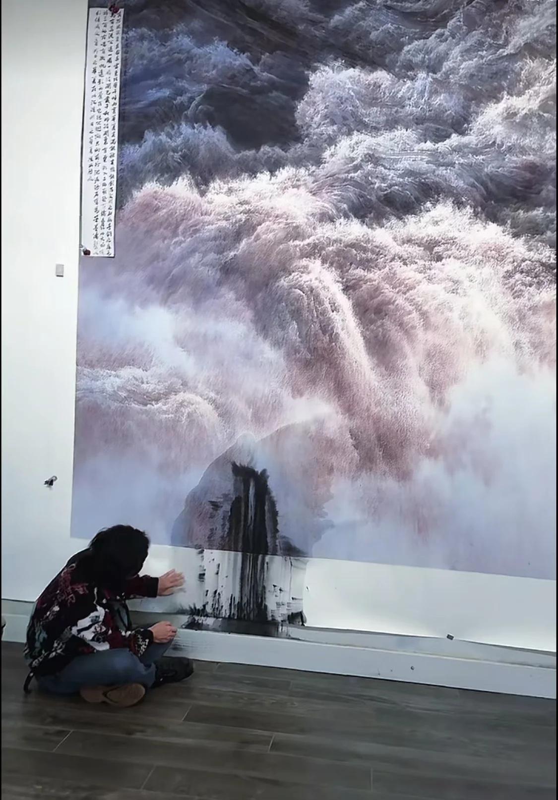 祸兮福至，意外爆火！12月8日，画家徐惠君价值约380万元的126平尺黄河巨幅