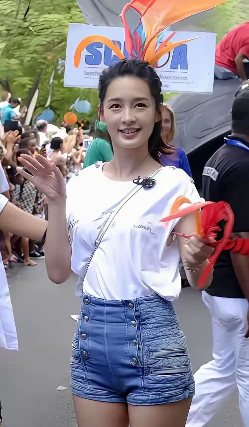 事实证明，这件短裤，连大明星也驾驭不了！
