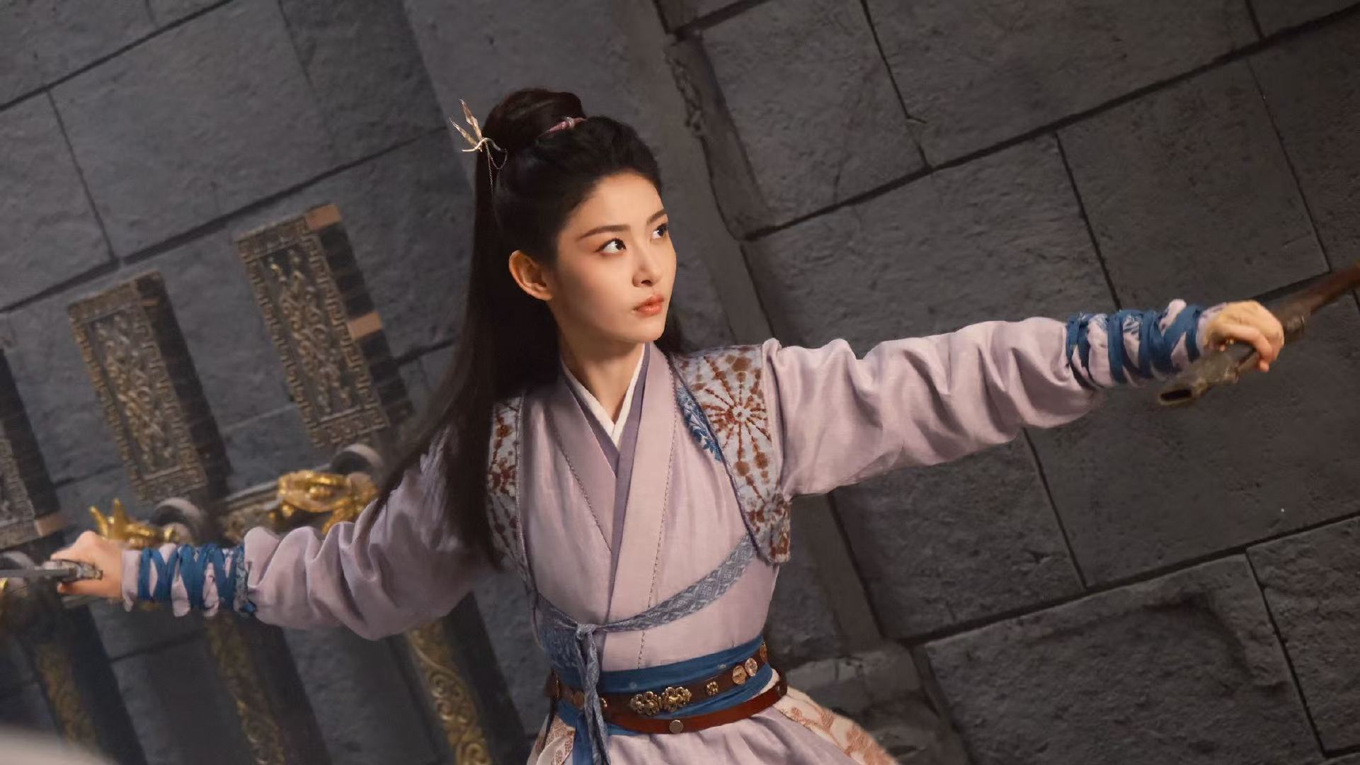 赵晴00花买股赵晴事业心上来了谁能拒绝又有事业心又有实力的00花赵晴！为