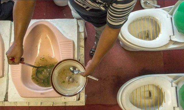 男子开了家“厕所餐厅”, 连座椅饭碗都是马桶 - 天津月亮 - 天津月亮的博客