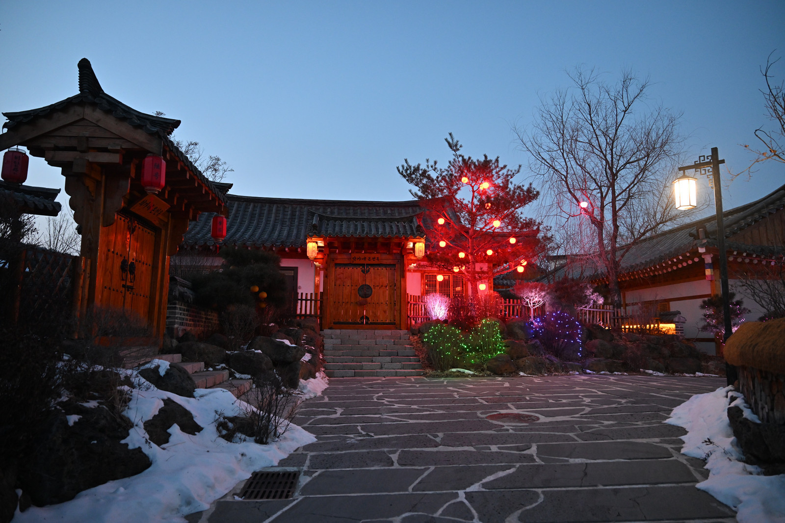 被吉林延边的冬日魅力治愈了长白余脉的冬雪浸润边疆，当伽倻琴伴和的长鼓节奏唤醒雪原