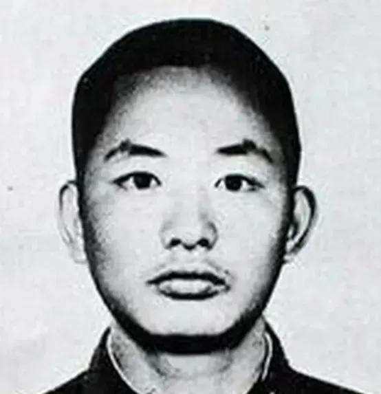 1984年，李海欣下山巡逻，迎面走来三个解放军战士，还对着他打招呼，可李海欣只是