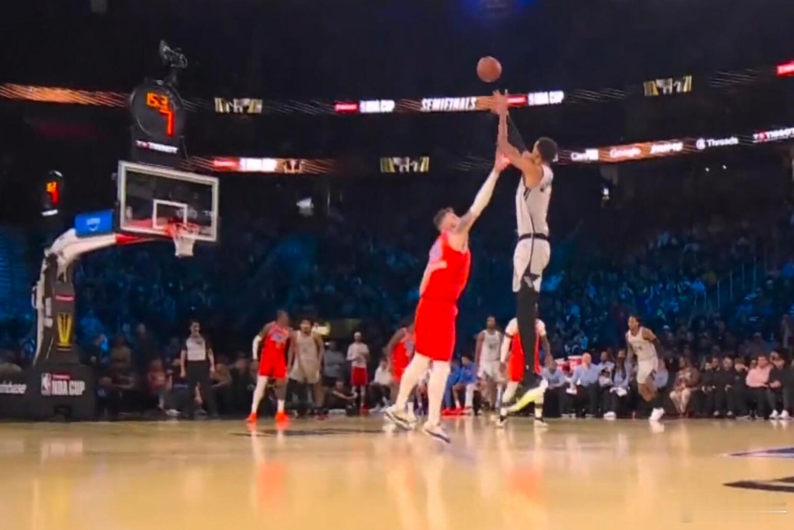 第三届NBA杯，马刺与尼克斯会师决赛。你看好那边。马刺目前除了勇士0比2战绩，谁