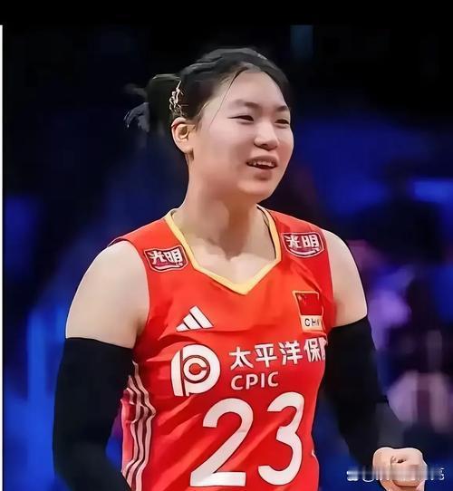 张籽萱有灵气，但弱项也很可怕江苏女排截至目前为止仅输了两场球，而仅输的两场球