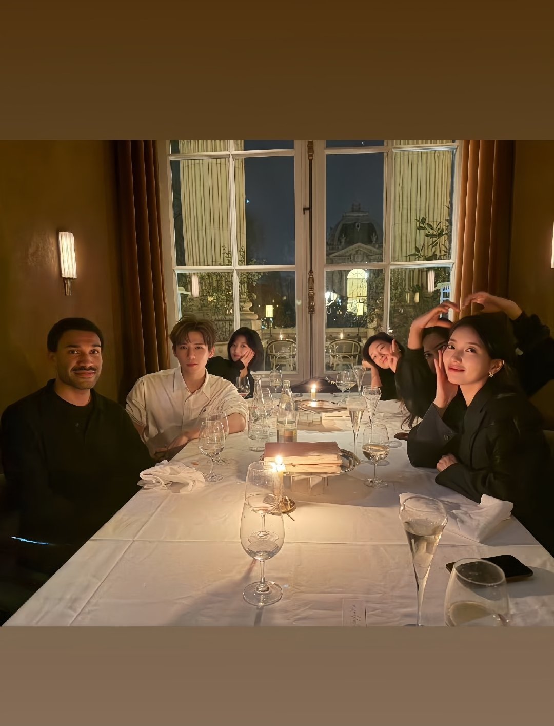 裴秀智、王安宇、孙千三人同框～