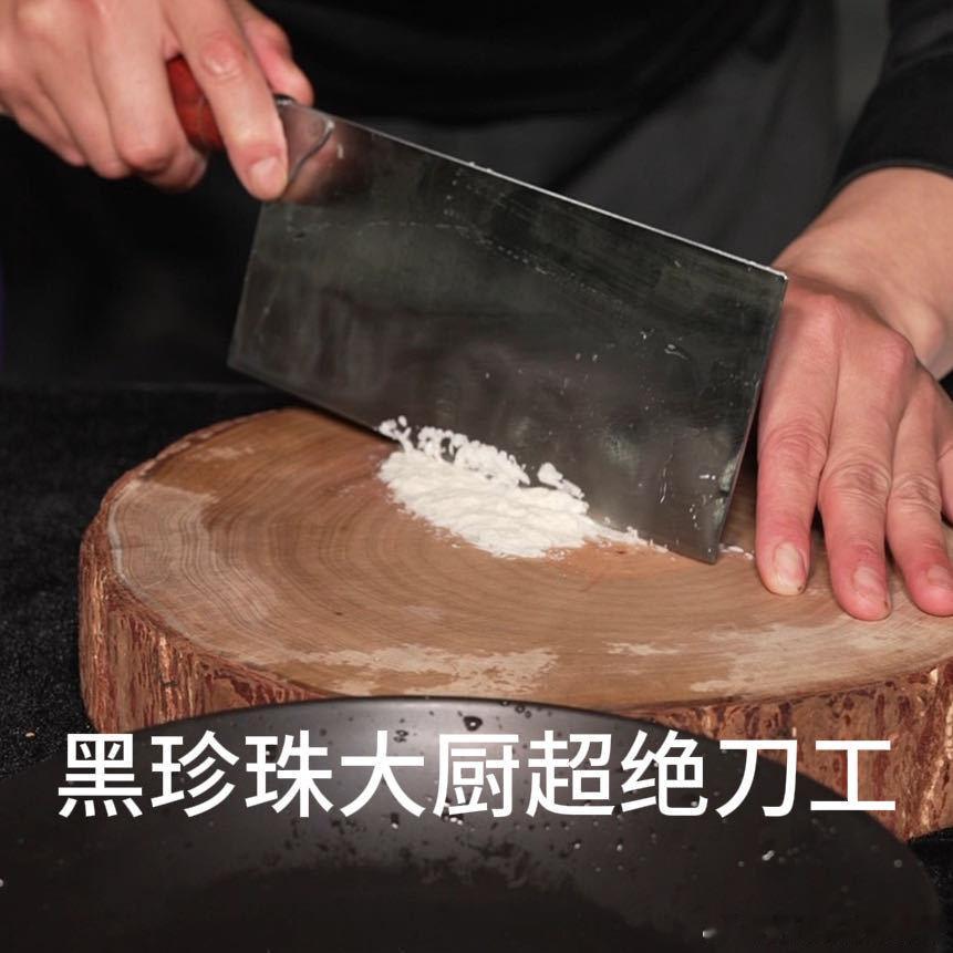 这是对厨艺最大的肯定黑珍珠晚宴上，老外为了中餐和筷子“死磕”的样子太真实了！这