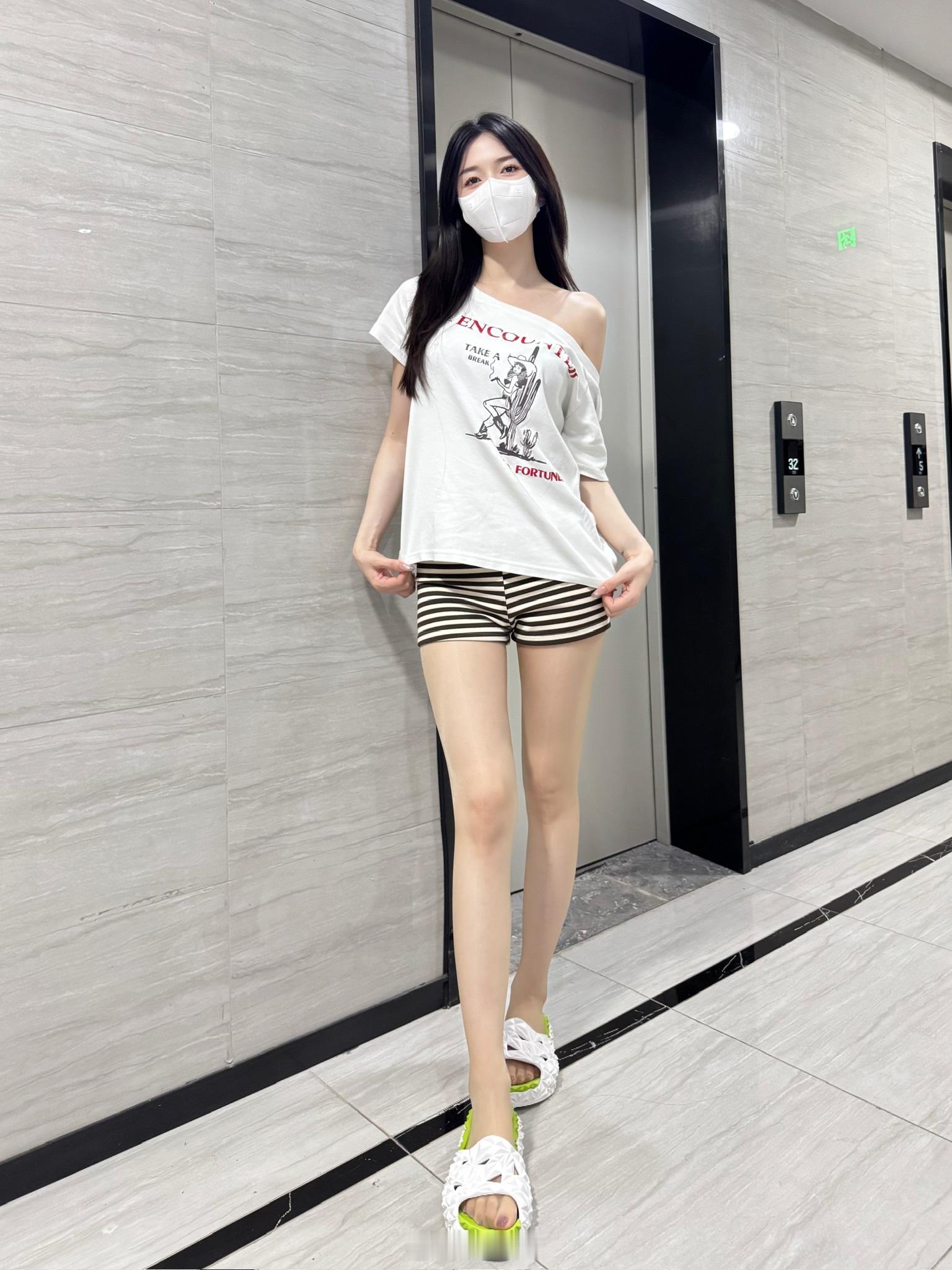 开心也是一天涞觅润丝涞觅可乐袜​​​