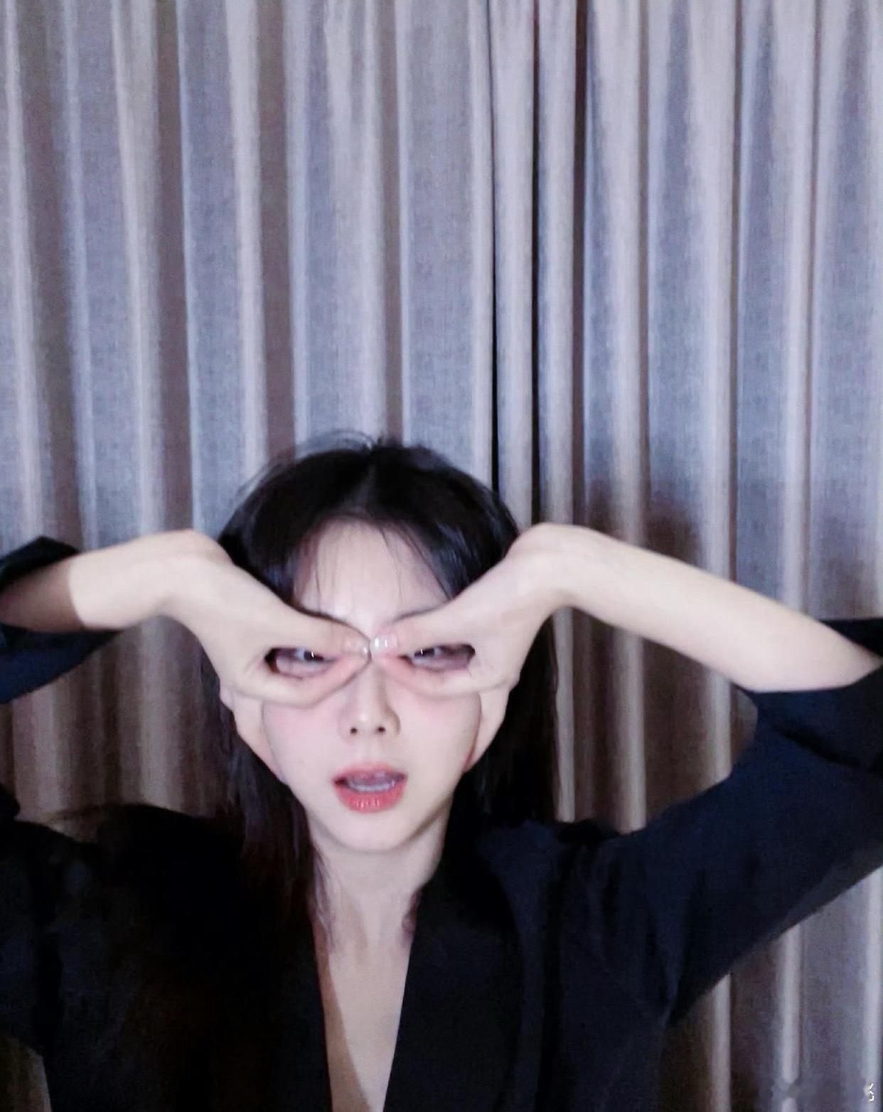 1.谭松韵和刘学义没谈，也没啥可能，女方不是单身，感情稳定。2.奚梦瑶以前跟窦骁