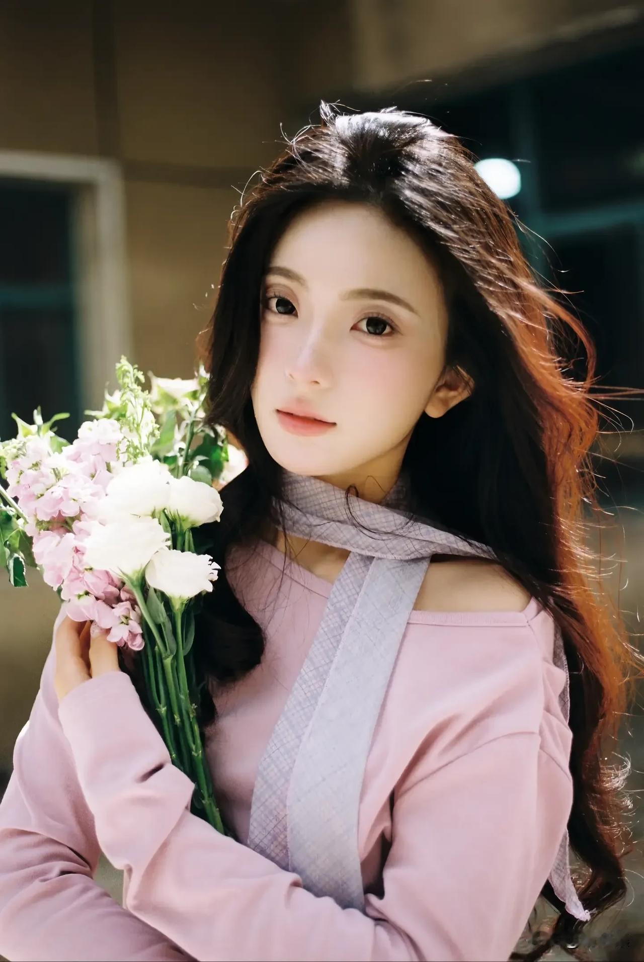 温柔少女与花束的浪漫邂逅🌸💕