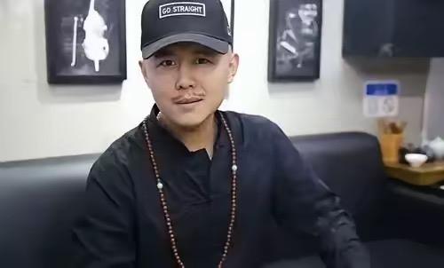 著名主持人大冰在谈这个烂透的世界：“我今年眼瞅着45岁的人了，实际上，在我35岁