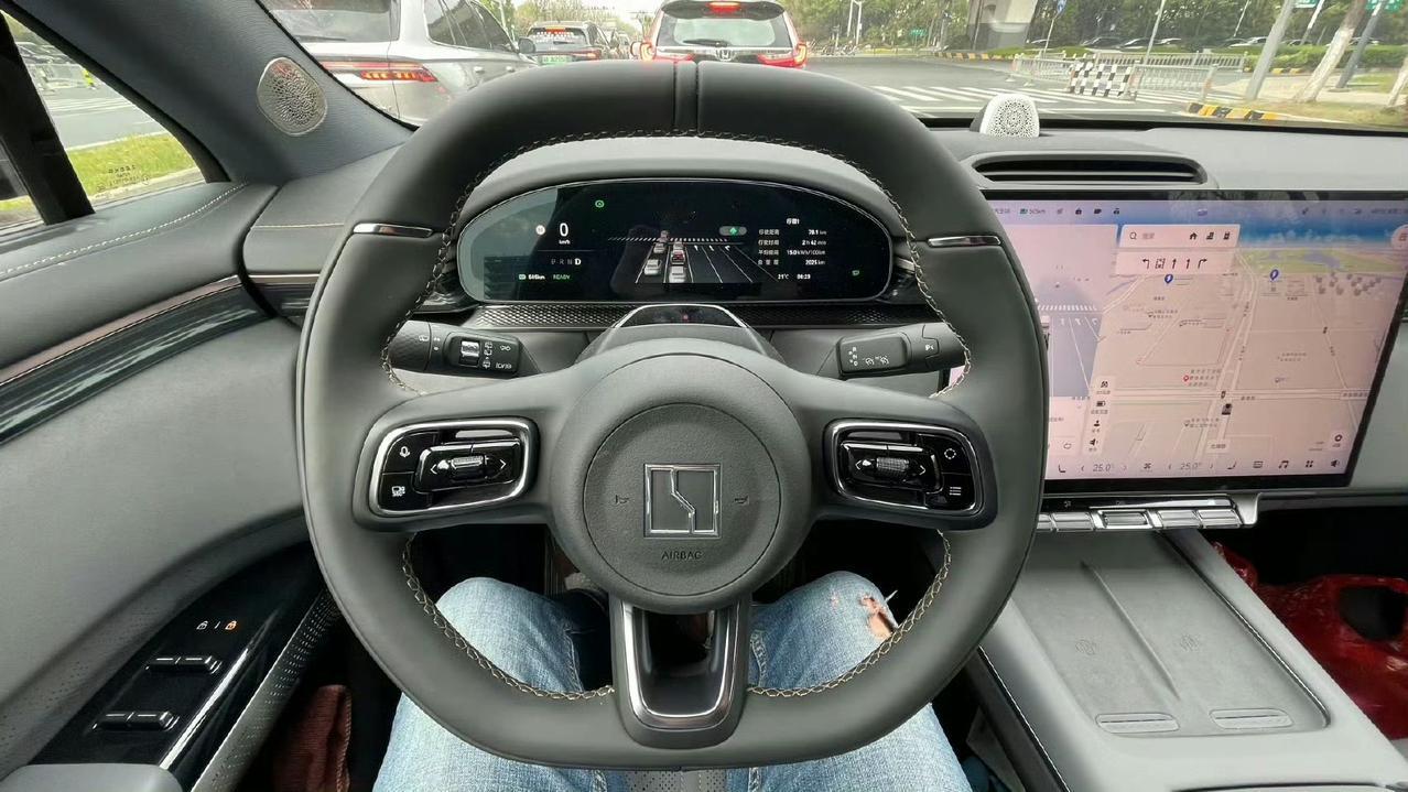 央视最近点赞了极氪的安全性。央视可算是把我的心声说出来了，作为极氪7X车主，我