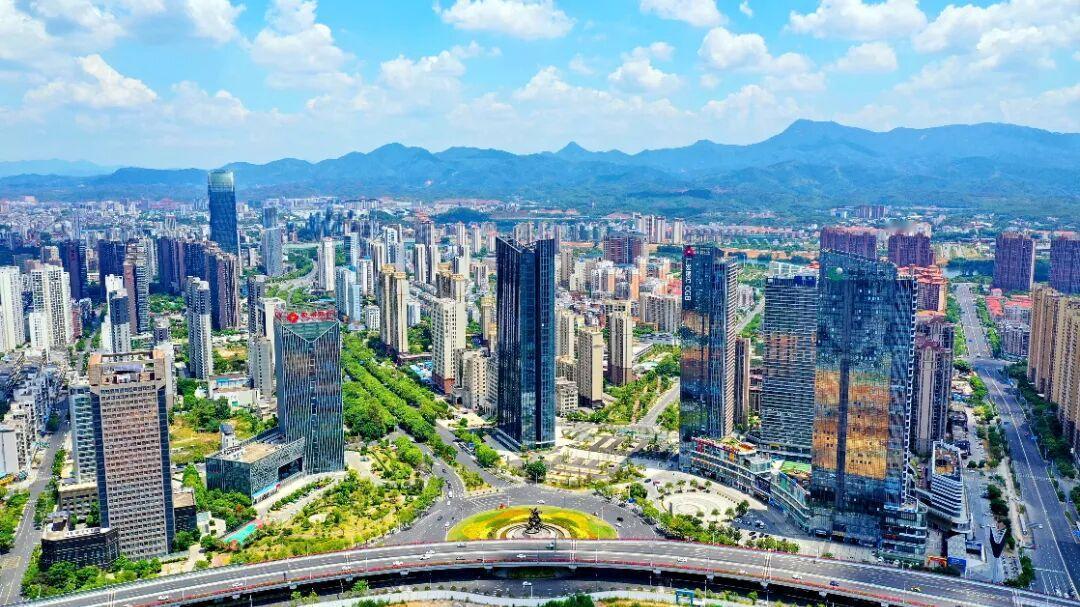 赣州到底是不是江西第二大城市?从城市规模、城市建设、高等教育等方面来看，赣州目