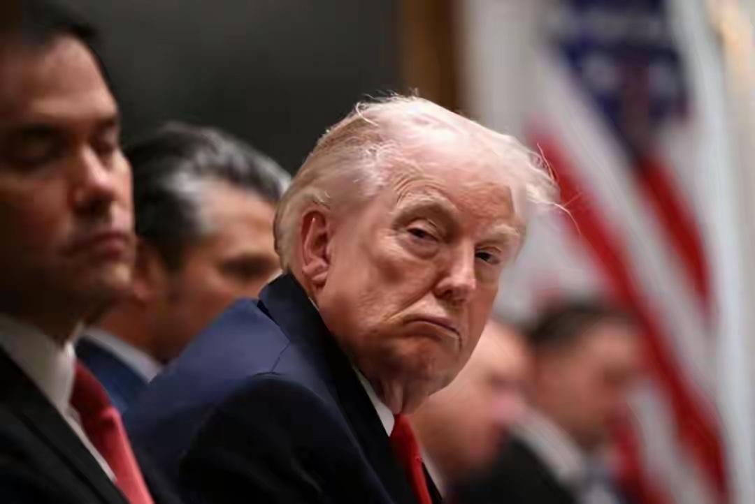 3月13日，美国贸易代表办公室突然宣布：将对全球60个主要贸易伙伴发起所谓“强迫