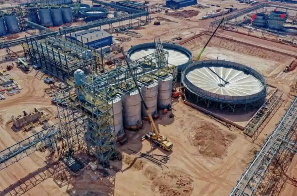 3000万拿下刚果钴矿，美媒狂欢赢了中国！8人公司接10亿债务，赢麻了还是踩坑了