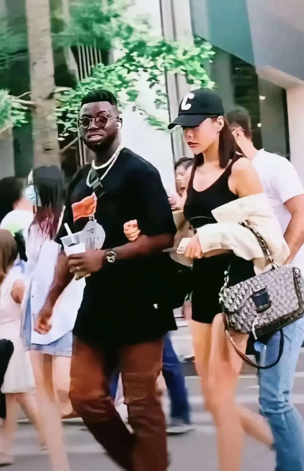 黑人招人厌恶？原因竟然是这样啥？为啥那么多人不喜欢黑人？