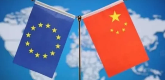 王毅外长四天两会俄外长拉夫罗夫，法媒非常不高兴！在中俄外交频密互动之后，7月16