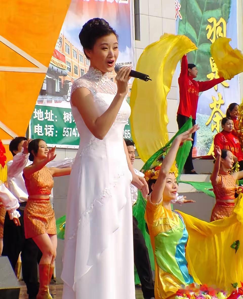 这是二十三年前的宋祖英