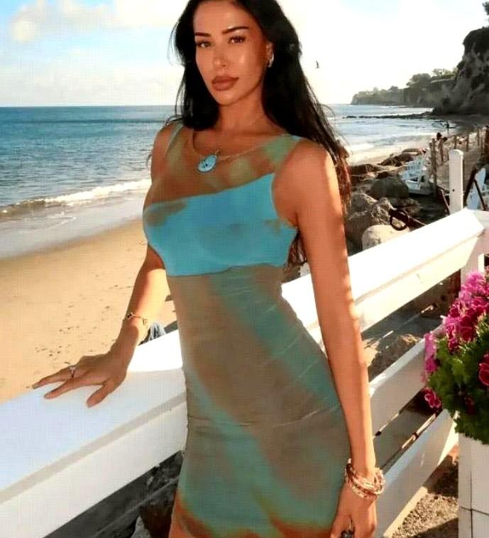 也迎来了属于自己的放松时间，这条消息一出来，评论区却先被女友占领了。贝林厄姆刚