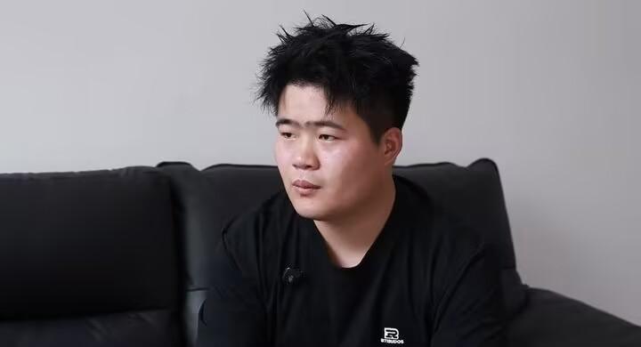 人不可貌相这句话的含金量还在上升山东菏泽这小伙，样貌平平，但有事真不会含糊，