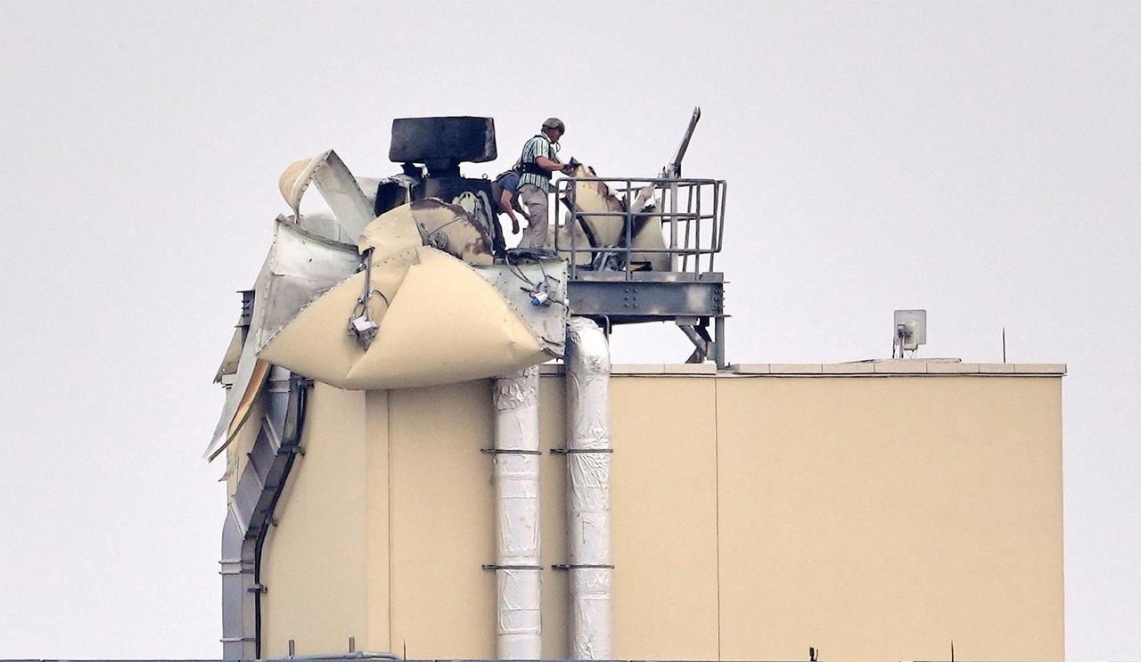 在伊拉克首都巴格达美国大使馆楼顶被无人机干掉的雷达是瑞典萨博公司生产的长颈鹿1X