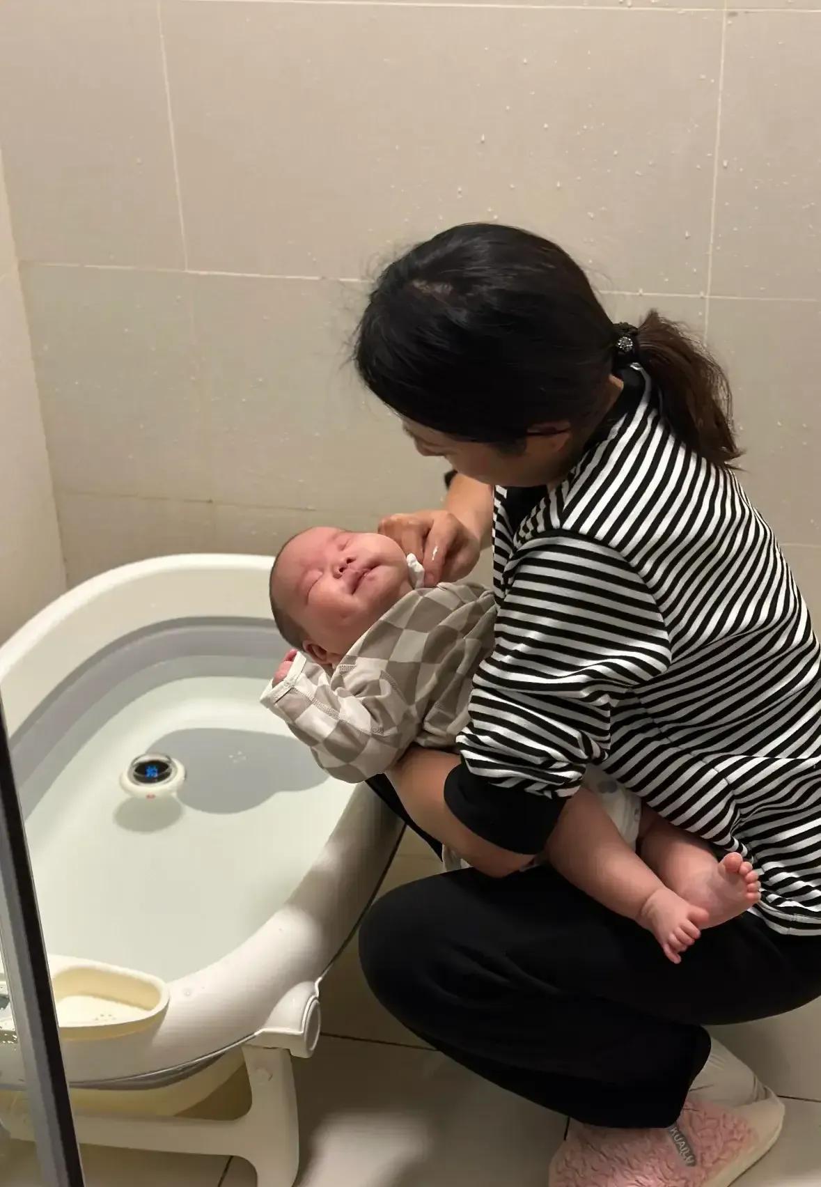 年轻人集体“拒生”？7个扎心理由曝光，第一条就让人破防了。1.没有“遗产”可