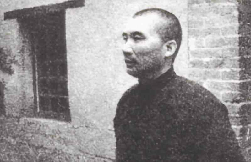 1948年，王耀武逃跑前特提醒手下：此战和抗战不同，大家不必轻生。我受栽培多年，