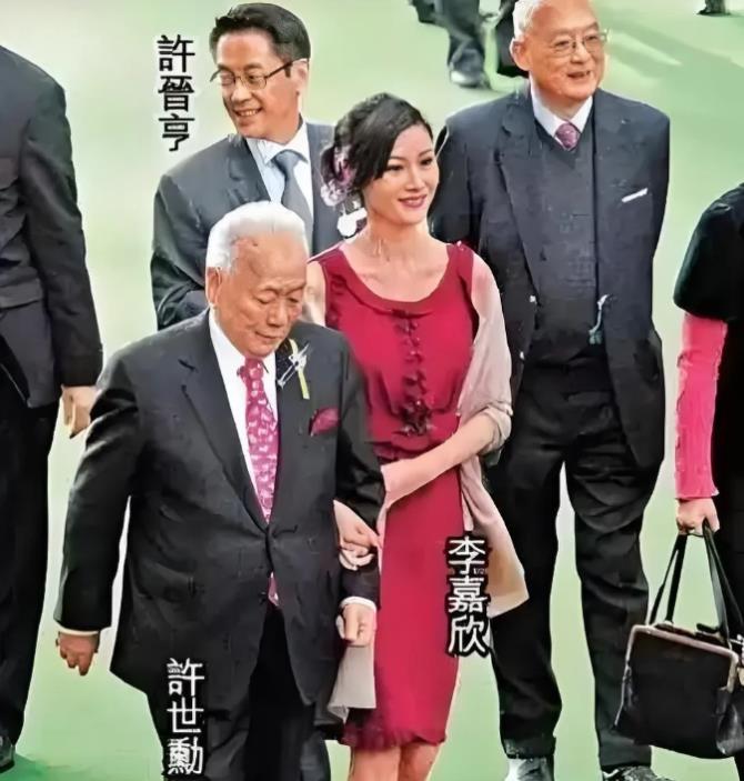 王晶这爆料，把李嘉欣的“底裤”都扒出来了……8月9日的节目里，王