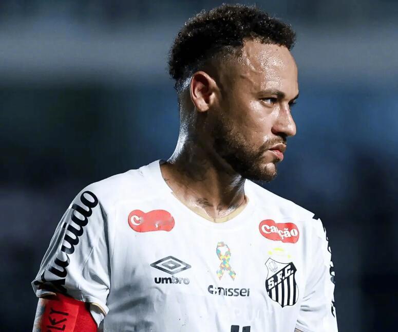 日前，前巴西前锋路易兹在做客节目中时，谈到了他对内马尔是否会参加2026年世界杯