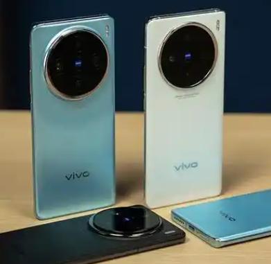 影像方面，vivoX100Pro搭载了全5000万像素的三摄方案，分别是50