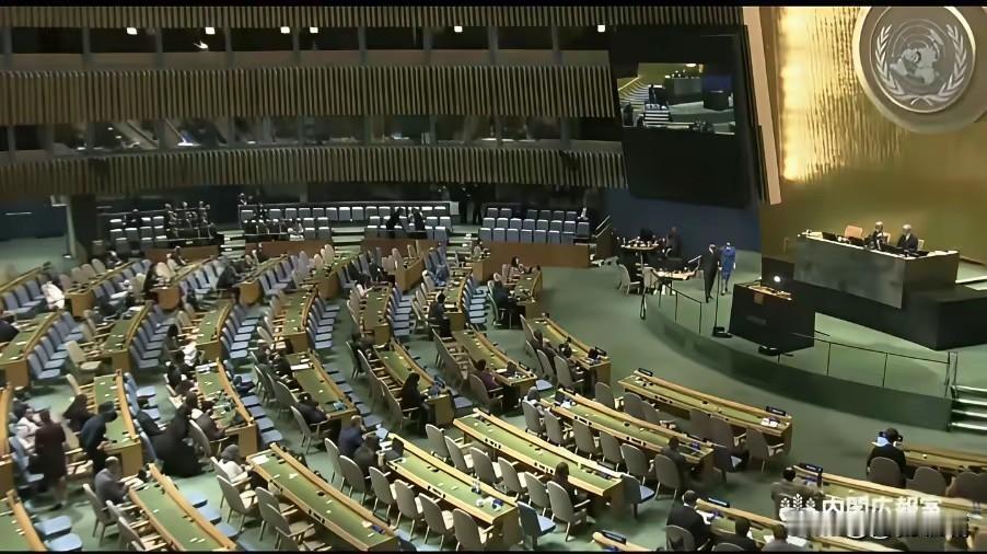 真的别笑高市演讲时没人听了，安倍在联大演讲时就已经是席位大量空置，连续两届都这样