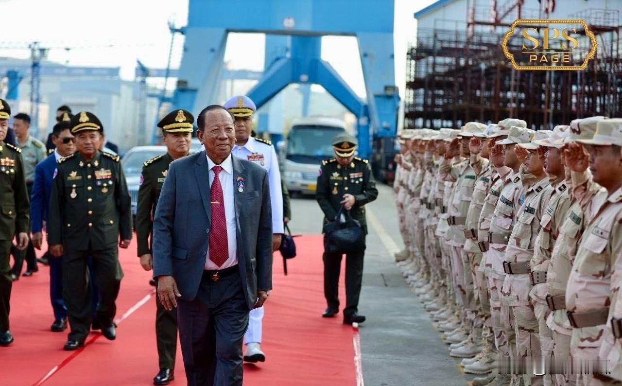 一艘中国制造的护卫舰即将抵达柬埔寨交付，目前已完成海试。9月20日，柬埔寨前