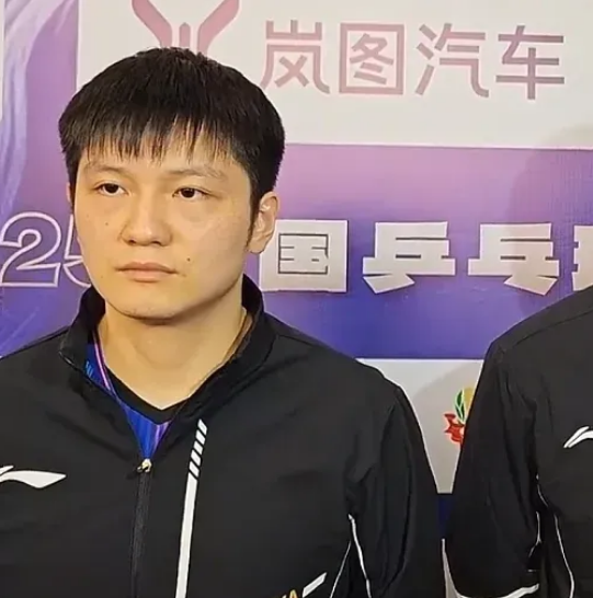 樊振东乒超联赛9连胜不可怕可怕的是他赛后采访说的这段话赛后在接受记者采访的