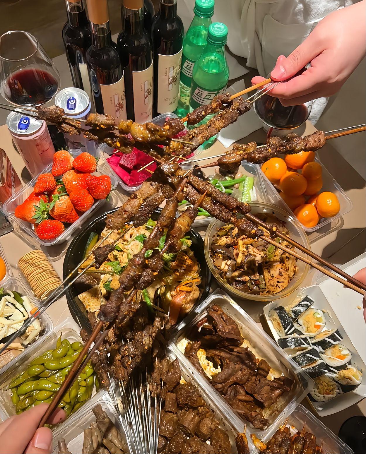 现在的男生是真的越来越人间清醒了！听一个女生朋友吐槽，说现在男生都怎么回事，喊